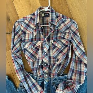 Wrangler Men's Multicolor Plaid Button Down Shirt